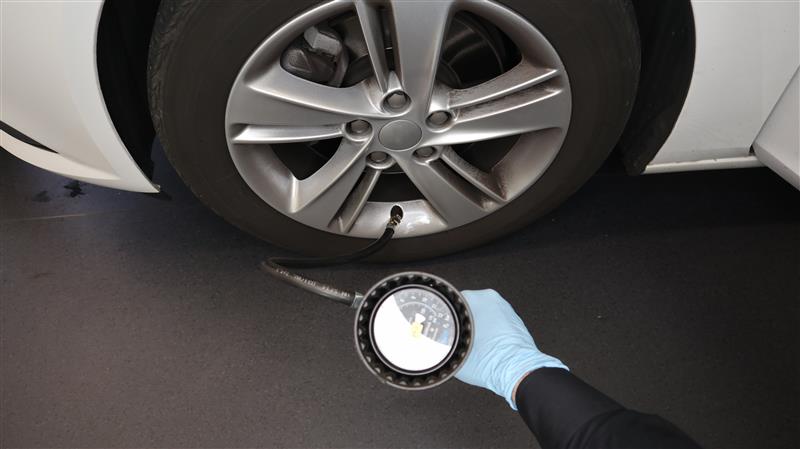 Reifendruck kontrollieren